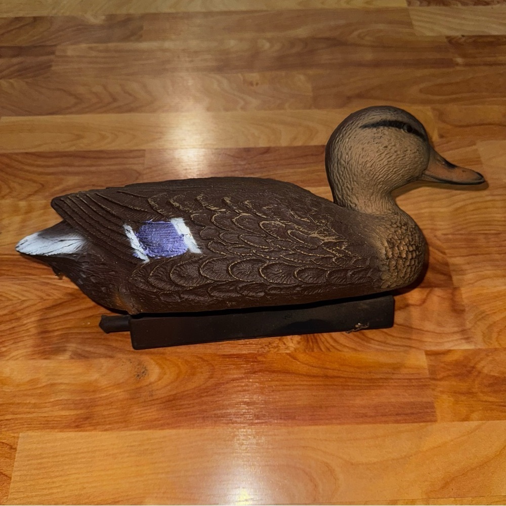 Vtg Brown Duck Hen With Purple And White Striped Area On Wings 17” Duck Decoy